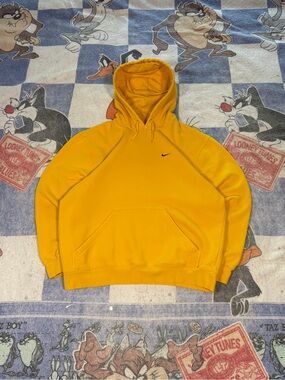 Vintage Nike swoosh hoodie